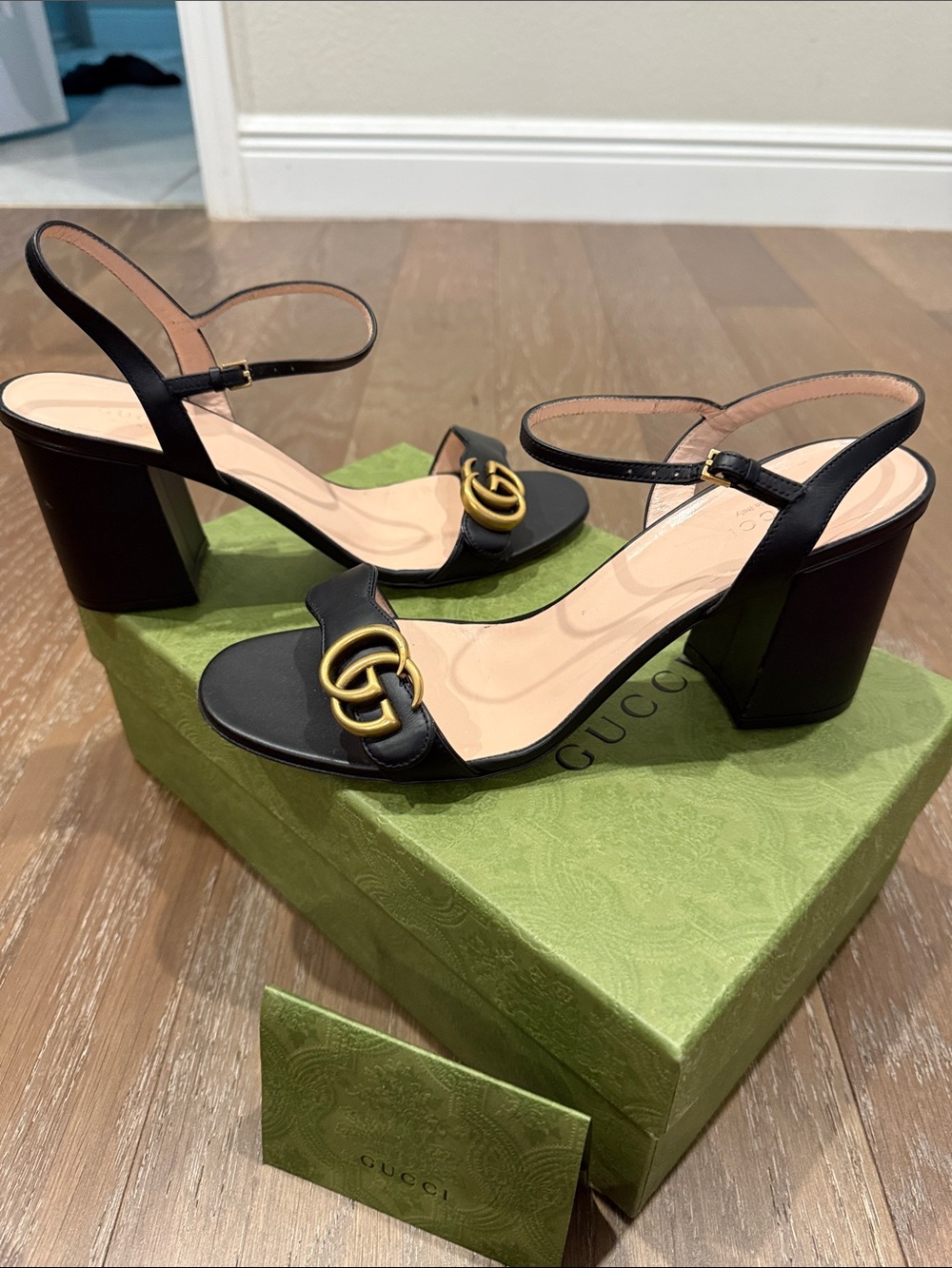 Gucci Black Leather Block Heel Sandals with Gold Double G Buckle - Picture 8 of 12